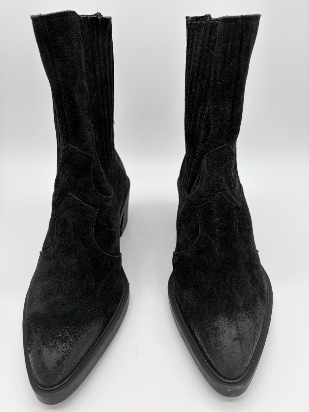 La CANADIENNE Black Suede Pointed Chelsea Boots